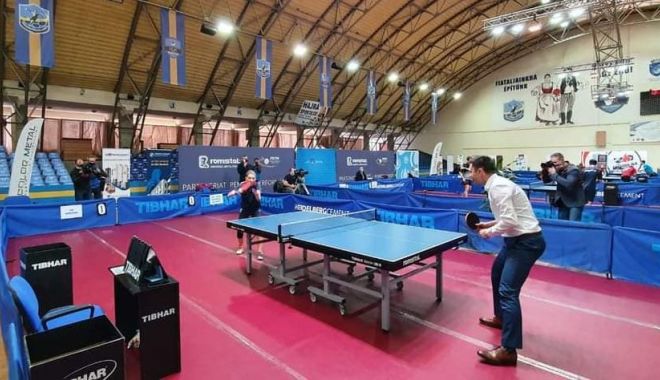 Ministrul Tineretului şi Sportului, meci demonstrativ de tenis de masă cu Bernadette Szocs - tenismasa-1613419160.jpg