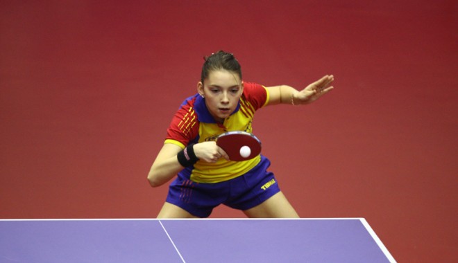 Selecționata feminină a României a învins Olanda cu 3-2 - tenismasabernadete-1355174218.jpg
