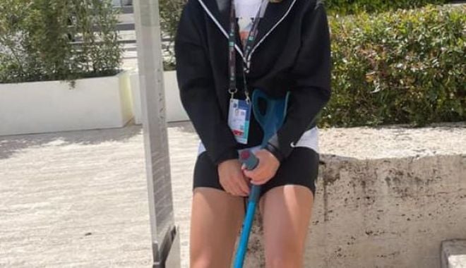 Tenis / După accidentarea de la Roma, Simona Halep începe, luni, recuperarea - tenissimona-1621152455.jpg