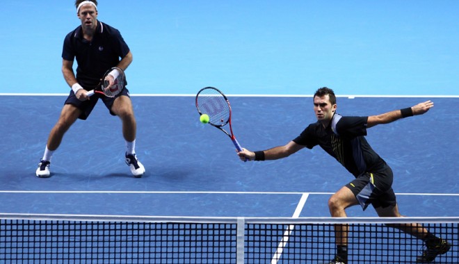 Tecău și Lindstedt, în sferturile China Open - tenistecau-1349206970.jpg