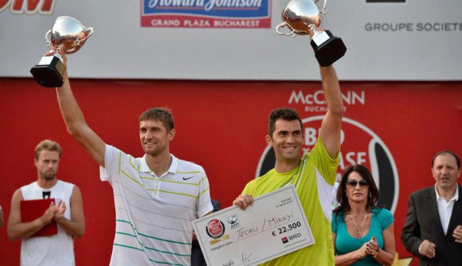 Horia Tecău și Max Mîrnîi, câștigători ai trofeului BRD Năstase - Țiriac Trophy - tenistecaumax-1367174987.jpg