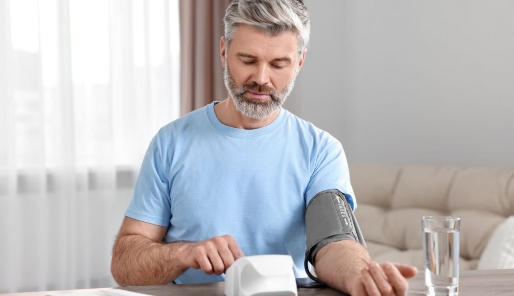 Monitorizaţi-vă atent tensiunea arterială! Preveniţi apariţia bolilor! - tensiune-1758882914.jpg