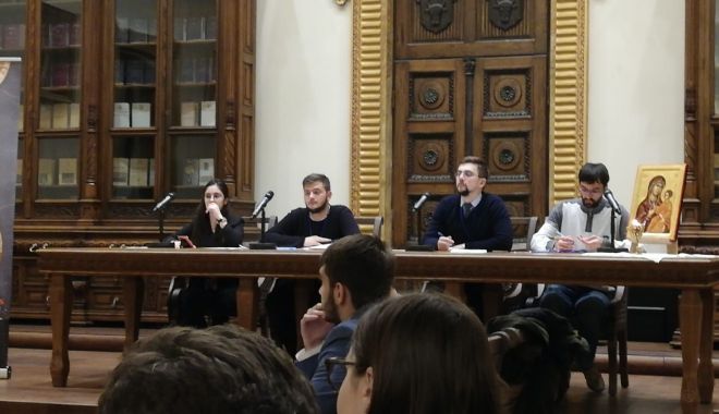 Studenți teologi de la Universitatea 
