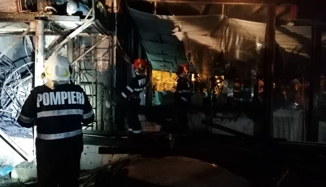 Terasa din Mamaia distrusă în incendiu nu avea autorizație ISU - terasamamaia-1568052935.jpg