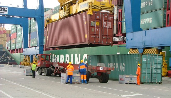 Contrabanda prin Portul Constanța, în scădere - terminalcontainere13485169381352-1356045541.jpg