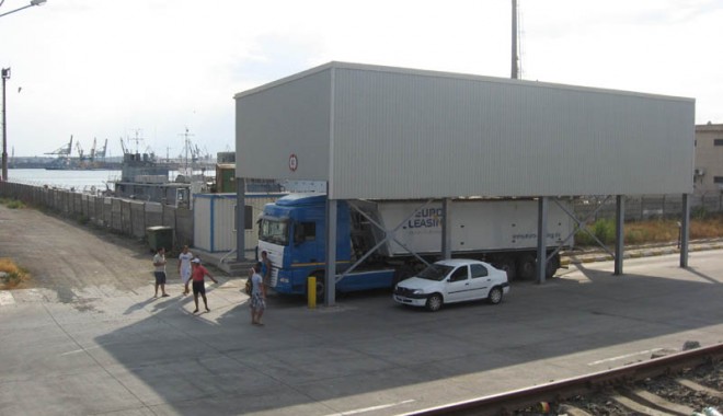 TTS investește 30 de milioane euro în portul Constanța și în flota fluvială - terminalulcanopus1-1348171990.jpg