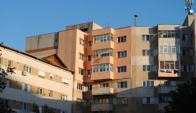 Guvernul a dat undă verde ca reabilitarea termică să poată fi făcută prin credit - termoizolatie-1314293305.jpg