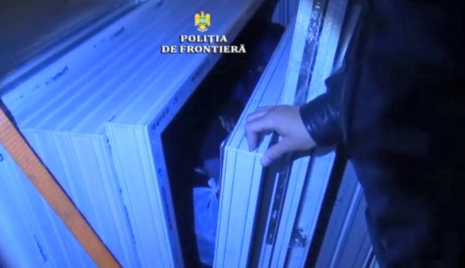 3 irakieni au încercat să intre în România ascunși în termopane - termopan-1559473312.jpg