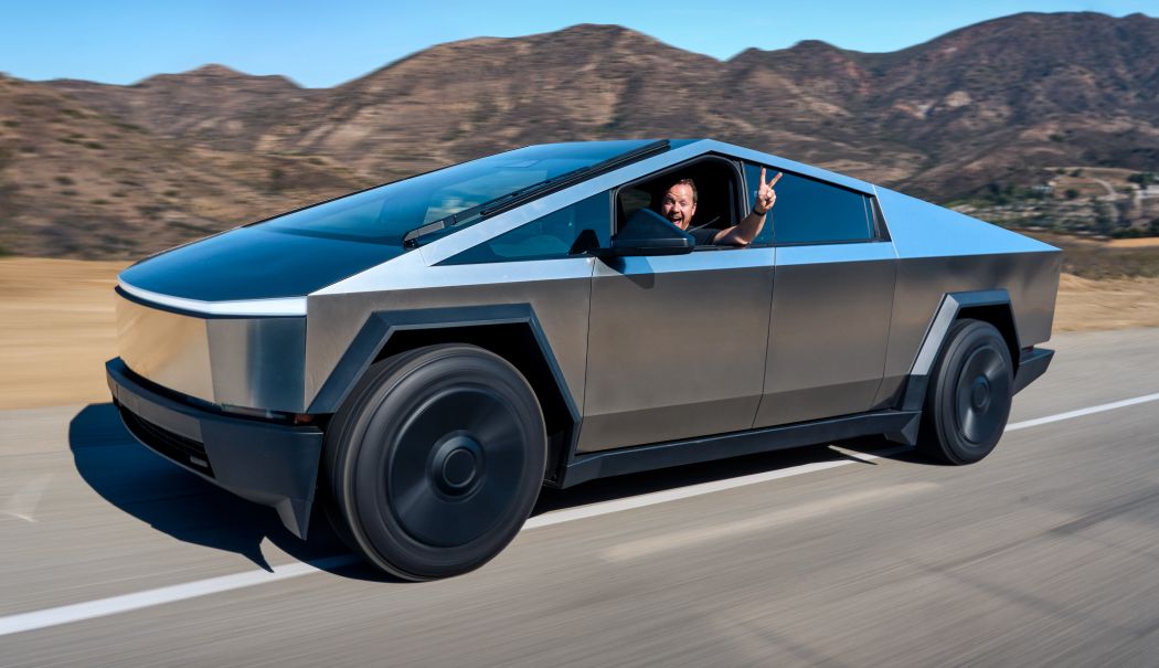 AUTOMOBILE RECHEMATE ÎN FABRICĂ! Mașinii electrice îi cade pedala de accelerație - tesla-cybertruck-1713620000.jpeg