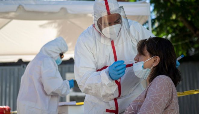 Testările pentru depistarea Covid-19 se fac și la Ambulanţă - testare1-1645109556.jpg