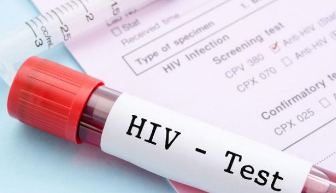 Personalul medical din Constanța s-a testat pentru HIV și hepatită - testareahiv1-1537876285.jpg