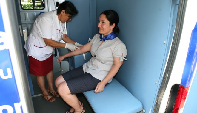 Unde se pot testa gratuit constănțenii de hepatită și HIV - testarehivsidahepatitafundatiaba-1365439811.jpg