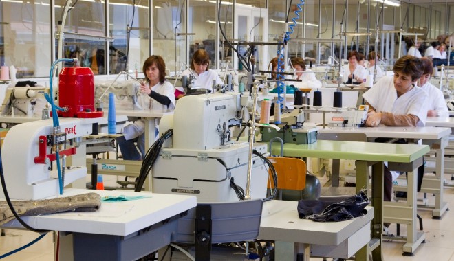 ANOFM. Iată ce se mai găsește de muncă la Constanța - textile1414159560-1432127453.jpg