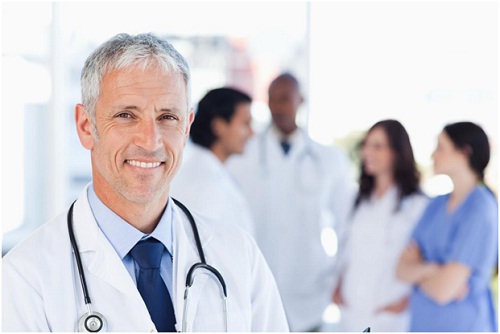 Lupta împotriva hepatitei continuă - thededicateddoctor-1375168543.jpg