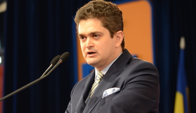 Paleologu candidează independent  la alegerile parlamentare,  ca 