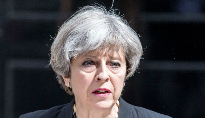 Theresa May este acuzată că se supune cererilor UE în ce privește ''factura'' pentru Brexit - theresamay-1511980560.jpg