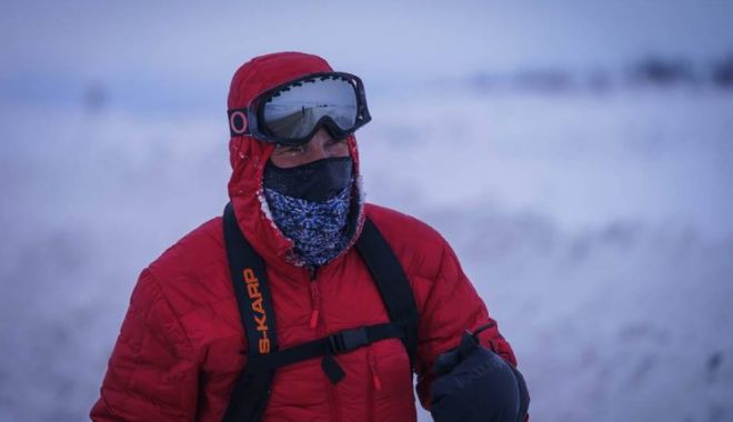 Tibi Ușeriu s-a întors fără piele pe tălpi și cu un deget degerat, după 600 de kilometri la -37 de grade - tibiuseriuarcticultra750x430-1521270743.jpg