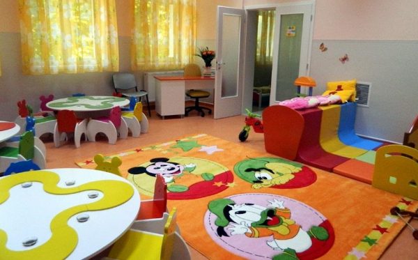 Crește valoarea tichetelor de creșă, din aprilie. Condiții de acordare și detalii pentru părinți