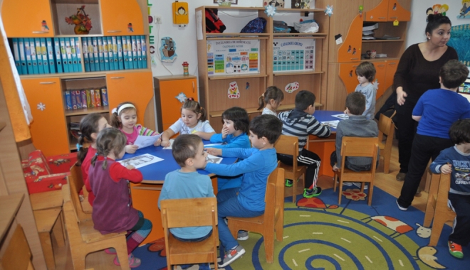 Mai mulți copii  în grădiniță.  Au fost eliminate limitele de vârstă  pentru tichetele  de grădiniță - tichetegradinita-1463157380.jpg