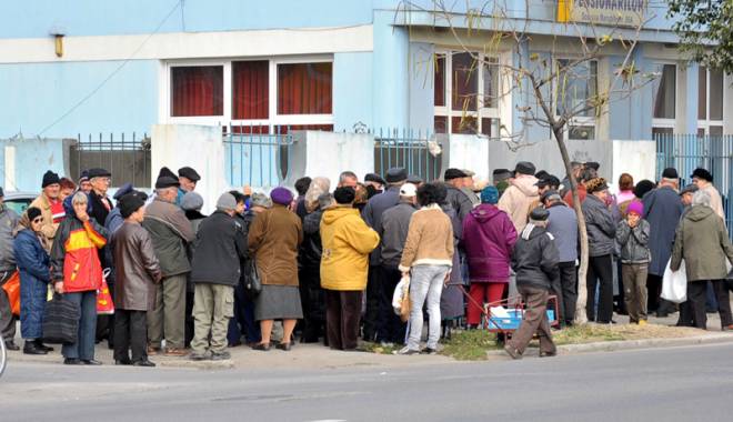 Tichete valorice în loc de pachete  pentru pensionarii din Constanța - ticheteinlocdepachete12-1450469786.jpg
