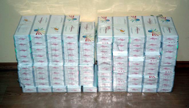 Au încercat să introducă ilegal în țară țigări de contrabandă - tigari-1445450749.jpg
