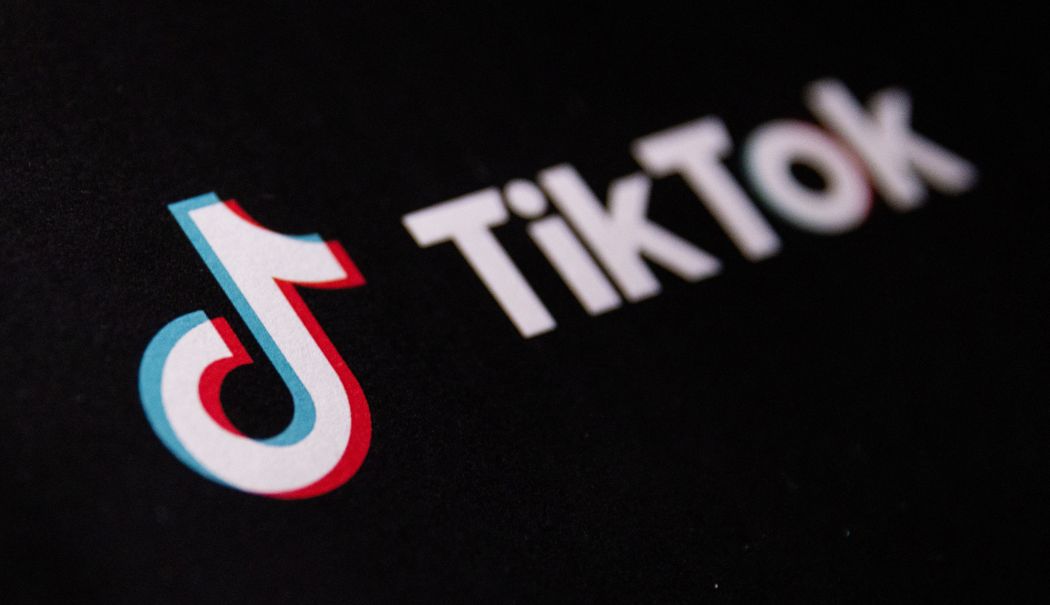 Comisia Europeană a deschis procedura împotriva TikTok pentru alegerile din România. Iată ce amenzi riscă compania