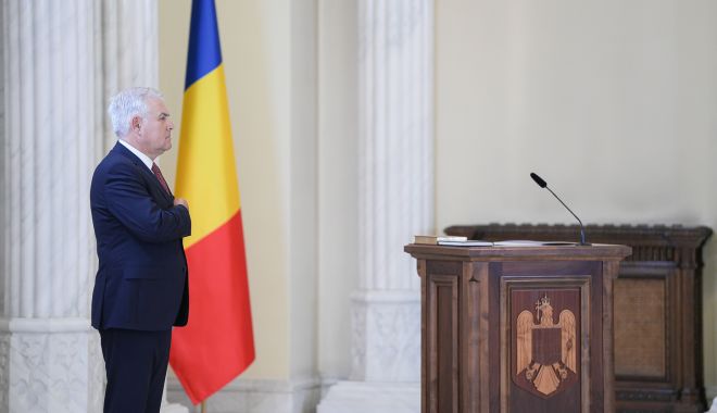 Ministrul Apărării, de Ziua Forţelor Terestre Române: Cinstire eroilor neamului căzuţi la datorie - tilvar-1682168464.jpg