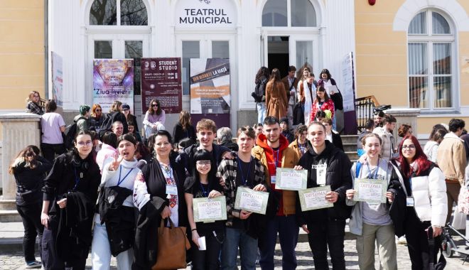 Șase premii pentru elevii Colegiului ”Regina Maria”, la Olimpiada Națională de Arte Vizuale, Arhitectură și Istoria artei - timeea-zanfir-1681739211.jpg