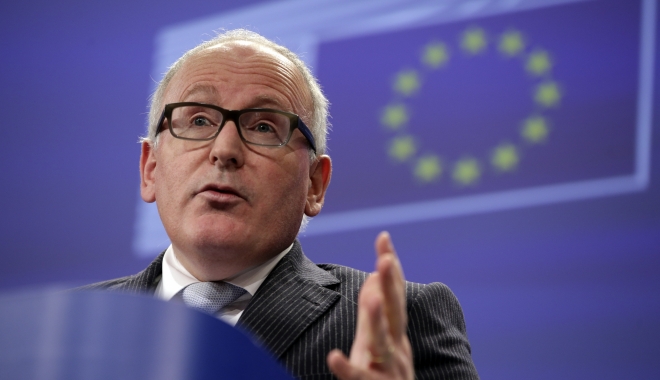 Timmermans: CE ar putea impune sancțiuni statelor membre care nu își respectă angajamentele privind refugiații - timmermans1-1486564110.jpg