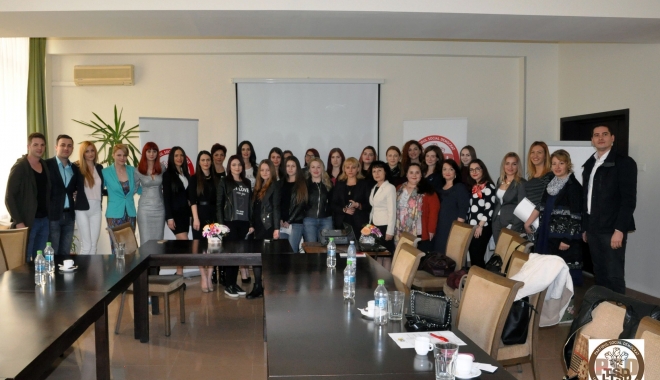 Tinerele social-democrate dezbat provocările cotidiene ale femeilor - tinereledinpsdcsc02191-1459767354.jpg