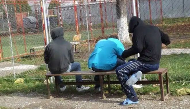 Tinerii instituționalizați vor beneficia de sprijin între 18 şi 26 de ani, dacă se angajează, continuă studiile - tineri-1696521928.jpg
