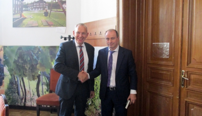 Tineri din Danemarca, în vizită de studiu la Ministerul Agriculturii - tineridindanemarca-1467386260.jpg