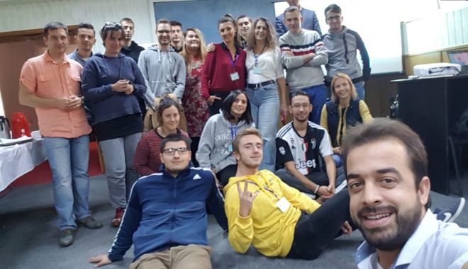 Tineri din 10 țări europene, la Constanța - tineridinzece-1570651345.jpg