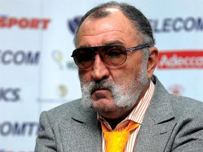 Ion Țiriac, Doctor Honoris Causa al UNEFS București - tiriac-1416486585.jpg