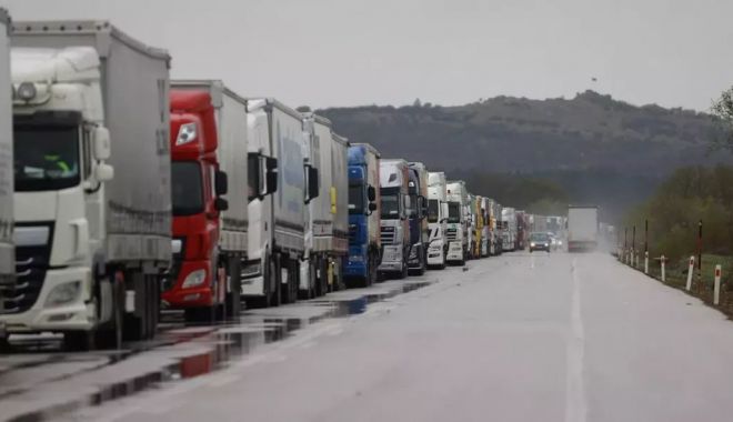 Cerealele ucrainene suprasolicită șoselele din România. MT vrea să ceară bani de la UE