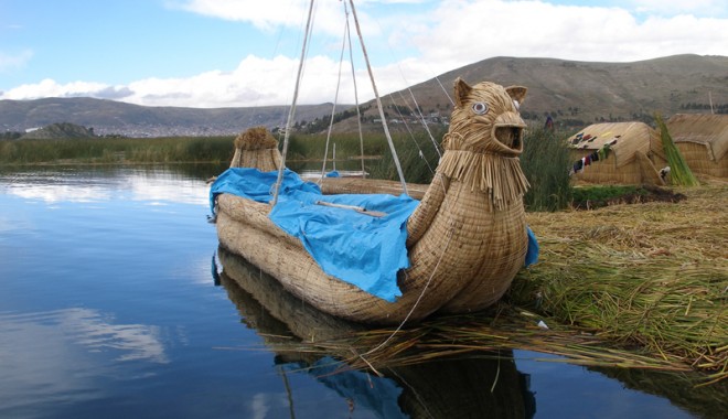 Insulele plutitoare de pe lacul Titicaca - titiacaaaa-1333121405.jpg