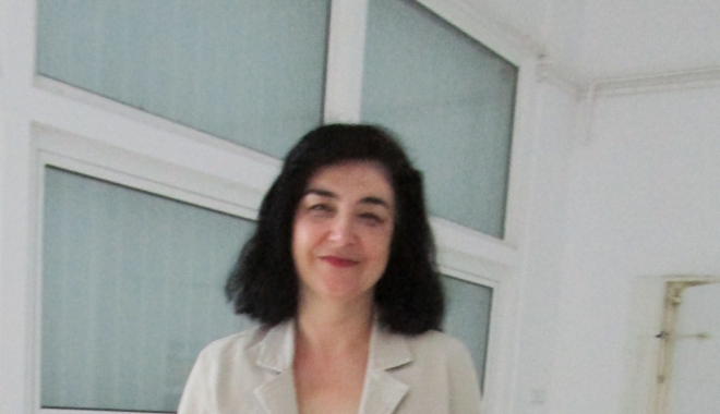 Lavinia Stan a primit titlul de Doctor Honoris Causa - titlu-1495026540.jpg