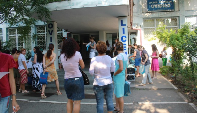 Subiecte accesibile, dar foarte mult de lucru, la concursul de titularizare - titularizare-1375188863.jpg