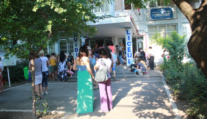 TITULARIZARE 2013 / S-au înmulțit notele peste 7 - titularizare11-1375957985.jpg
