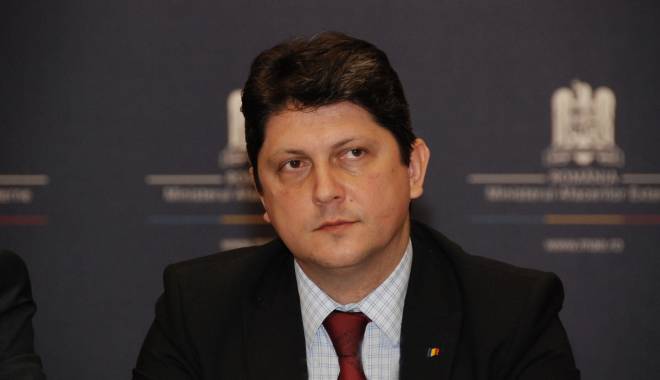 Geoană, înlocuit cu Corlățean în funcția de șef al comisiei parlamentare pentru aderarea la Schengen - tituscorlatean21-1419169690.jpg