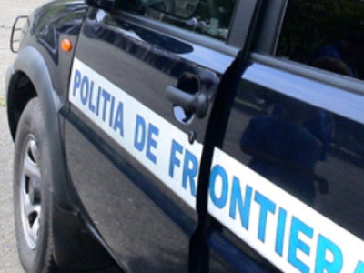 Comerț cu migranți. Un român primea 2.000 de euro pentru fiecare străin - tnr800x80019394pol20frontiera-1349851829.jpg