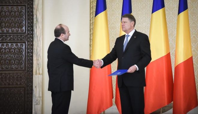Președintele Iohannis îi cere demisia lui Tudorel Toader: Și-a compromis definitiv credibilitatea - toader-1539956615.jpg