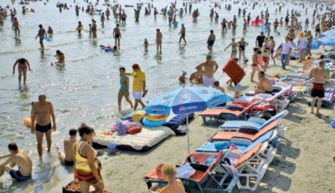 Câți turiști au ajuns la mare până la sfârșitul lui iulie - toamnaturistilorlamareprogramull-1347911435.jpg