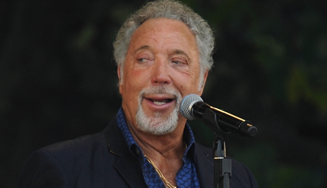 Soția lui Tom Jones a murit de cancer - tomjones-1460386877.jpg