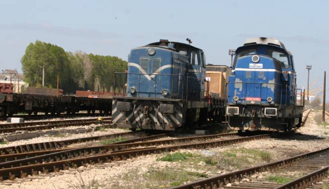 Tone de componente CFR, confiscate de la un centru de fier vechi - tonedecomponentedecfrconfiscated-1417452858.jpg