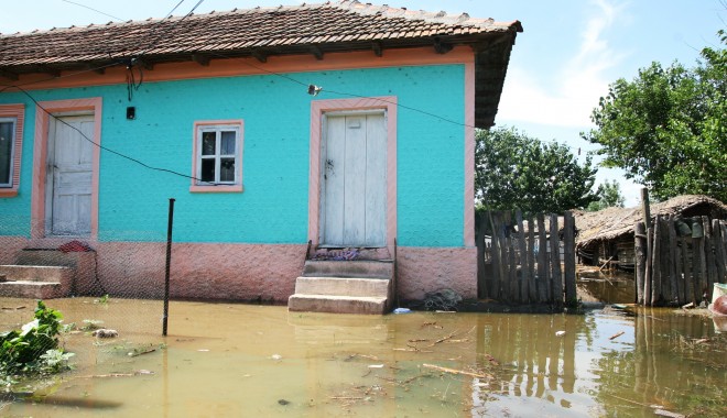 COD PORTOCALIU de INUNDAȚII pe râurile din județele Constanța și Tulcea - topaluinundatii31-1380544814.jpg