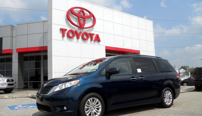 Toyota suspendă producția uzinelor din Thailanda - toyota-1318426014.jpg