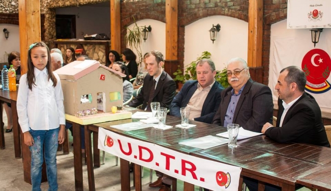 UDTR promovează tradițiile turcești în rândul copiilor din mediul rural - traditiiturci1-1460977050.jpg
