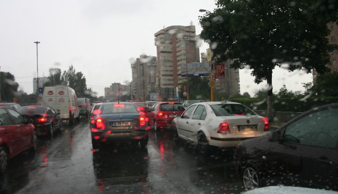 Trafic aglomerat în sudul litoralului - trafic-1346141226.jpg
