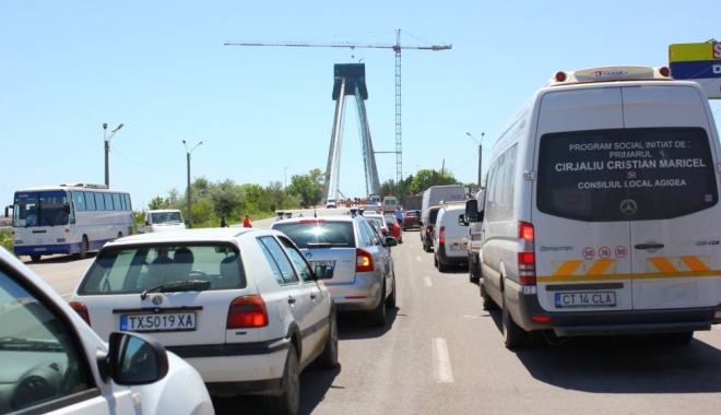 Se circulă infernal între Mangalia și Constanța! Ce vă recomandă polițiștii - trafic-1467553702.jpg